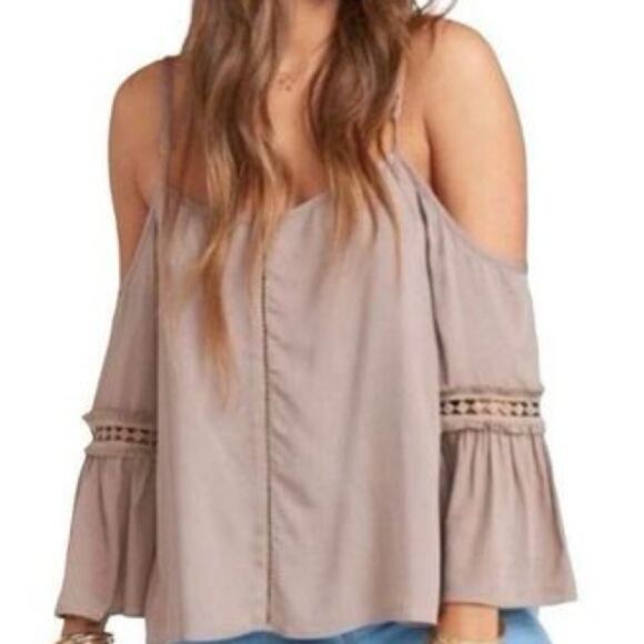 Show Me Your Mumu Boho Cold Shoulder Dune Tucker Top Size Small NWT - Picture 2 of 6